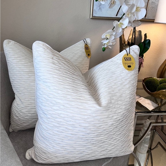 1-NWT CALLISTO HOME GEO DECORATIVE THROW PILLOW (Read description details) - Picture 8 of 13